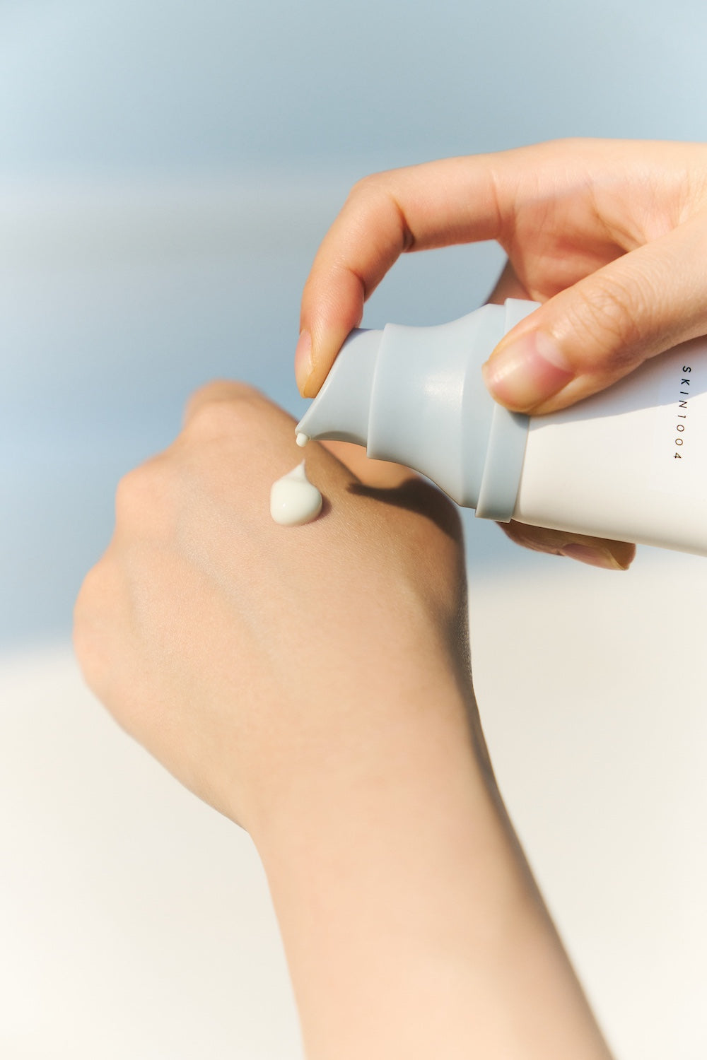 [Skin1004] Madagascar Centella Hyalu-Cica Water-Fit Sun Serum - 3 Size